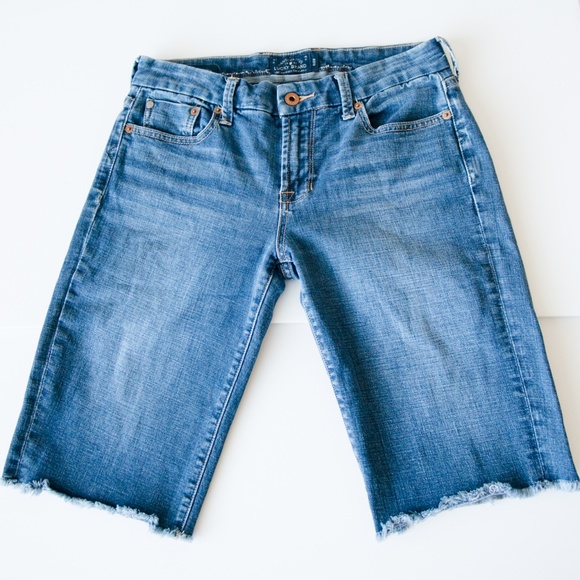 Lucky Brand Boardwalk Bermuda Shorts Size 6/28 - Picture 1 of 6
